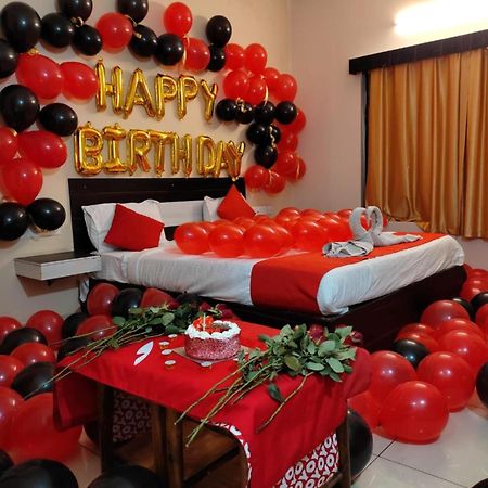 Goroomgo Blue Bell Bhubaneswar - Well Decorated Room -Wifi And Parking Facilities Available Екстериор снимка